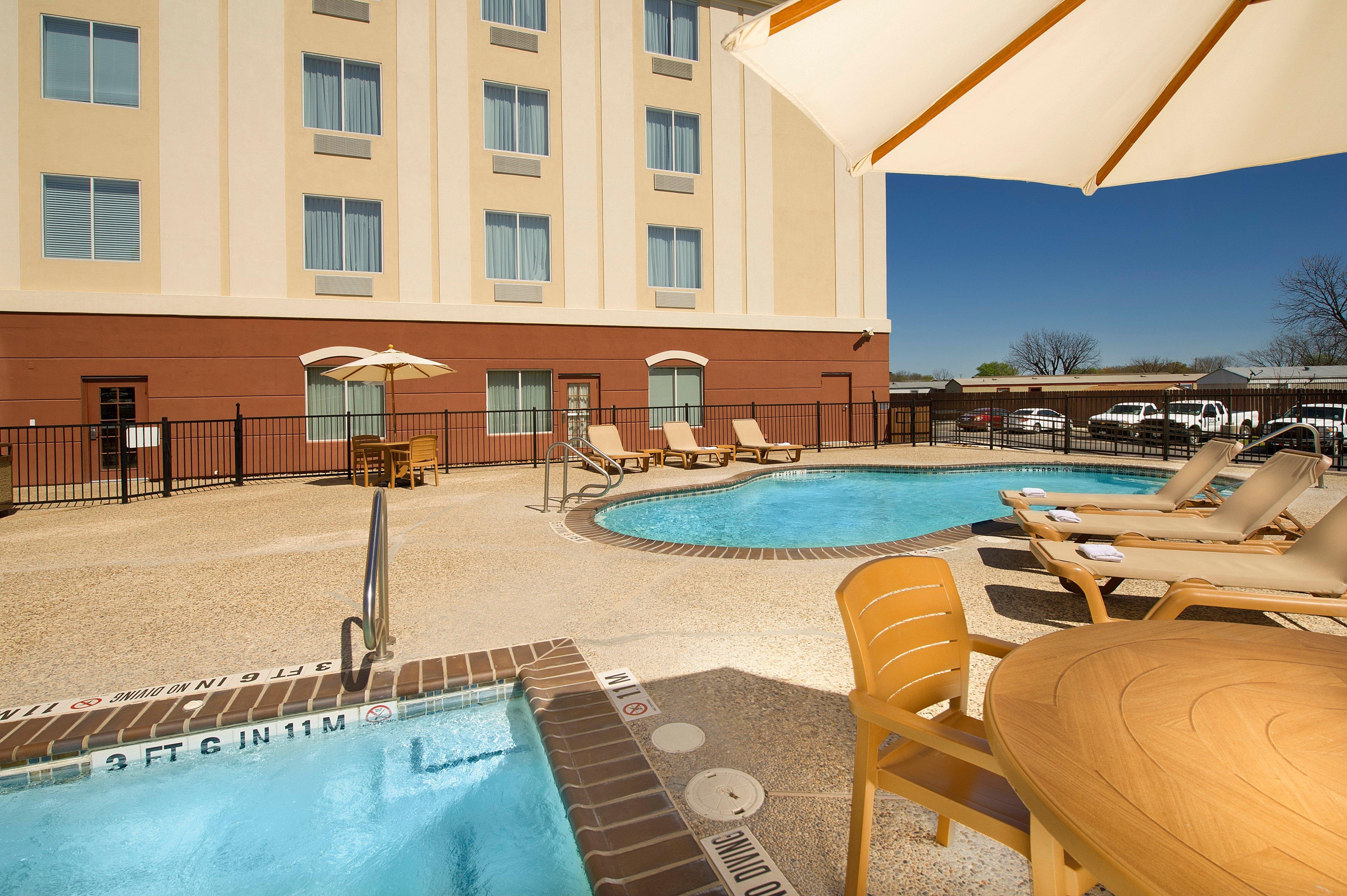 Holiday Inn Express Uvalde, An Ihg Hotel Konforlar fotoğraf