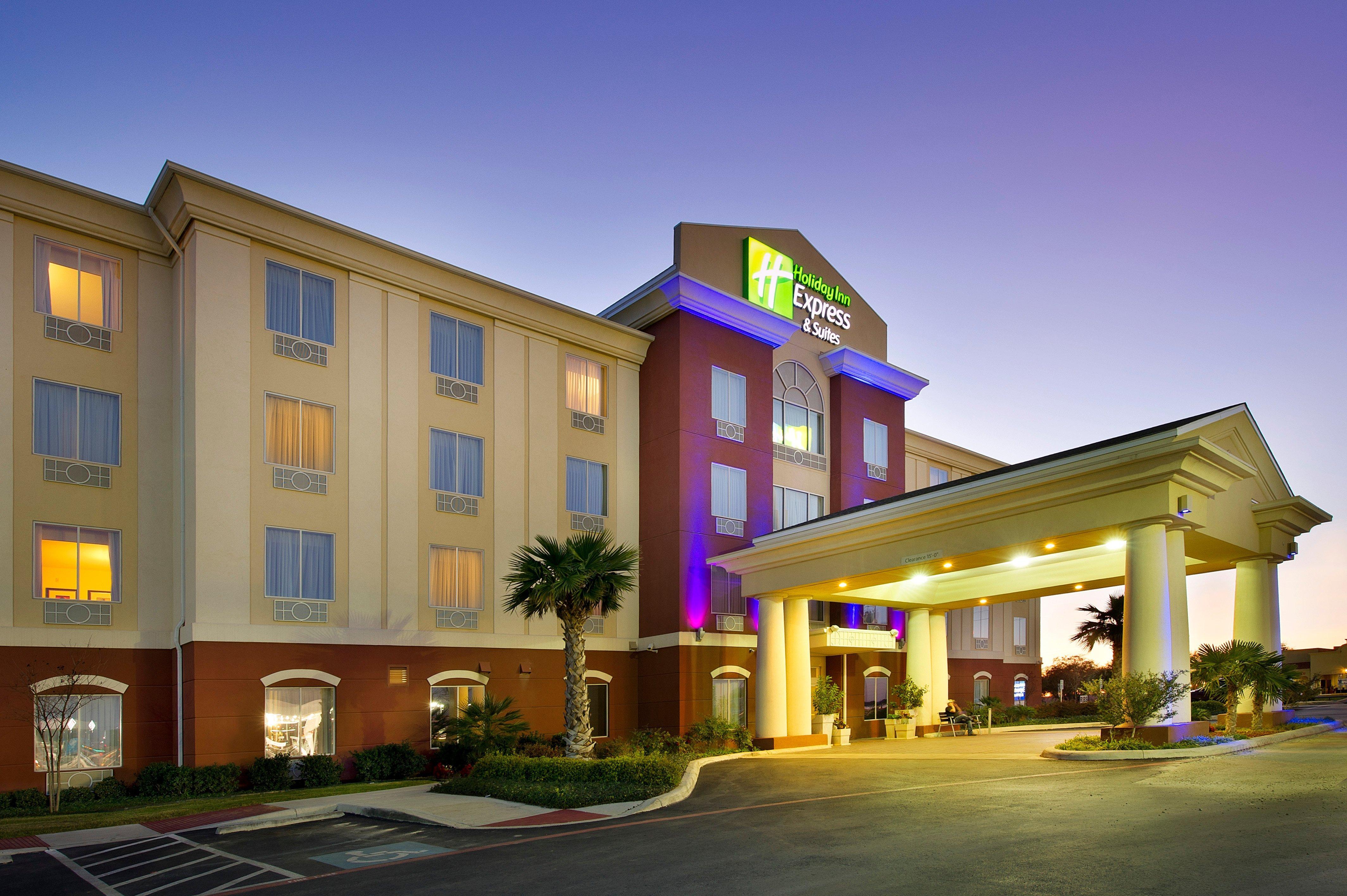 Holiday Inn Express Uvalde, An Ihg Hotel Dış mekan fotoğraf